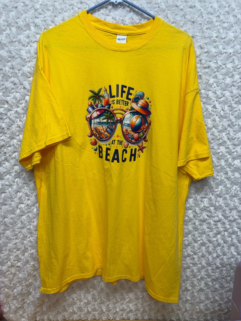 Gildan 2x unisex Yellow 'Life is Better at the Beach' Graphic T-Shirt